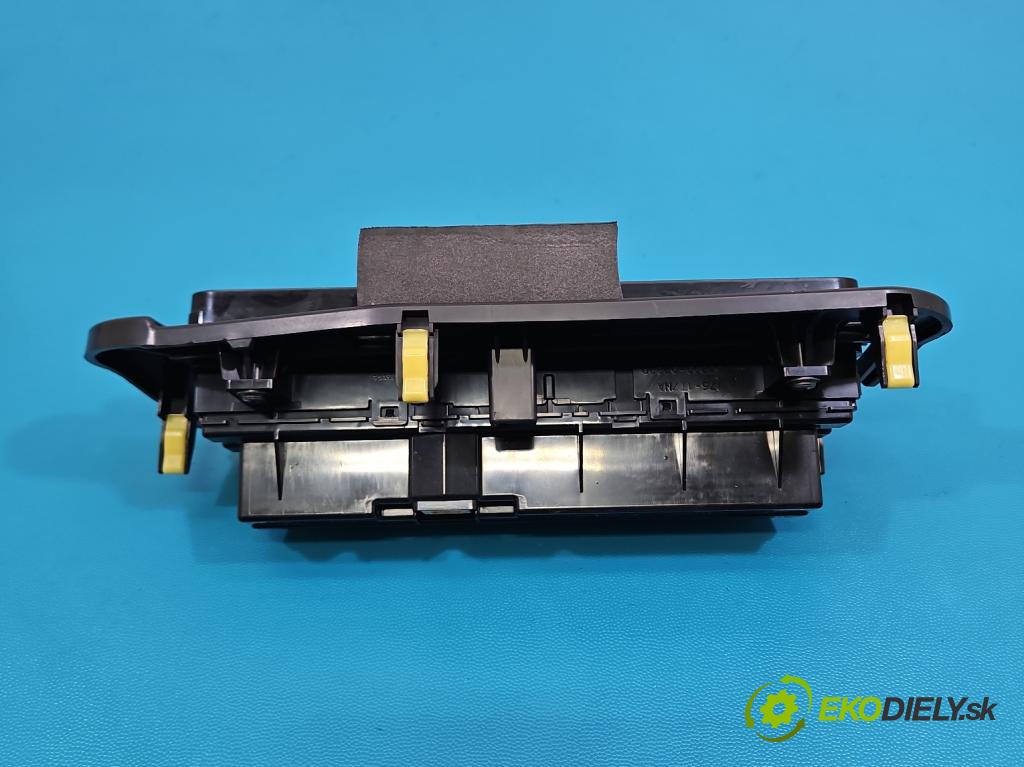 Toyota Corolla E16/E18  2013-2019 1.6 16V 132 hp manual 97 kW 1598 cm3 4- palubní deska panel topení 55900-02890