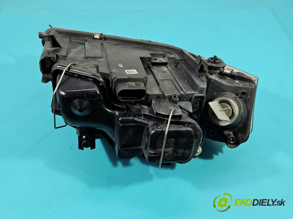 Audi A6 C5 1997-2004 2.4 V6 170 HP manual 125 kW 2393 cm3 4- Reflektor: ľavý  (Kľučka dverí ostatné)