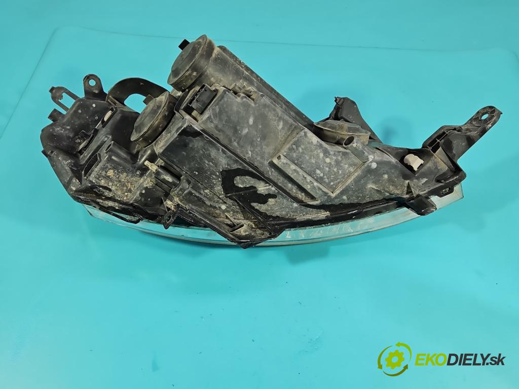 Peugeot Expert II 2006-2016 1.6 hdi 90 HP manual 66 kW 1560 cm3 5- Reflektor: ľavý 89902605 (Kľučka dverí ostatné)