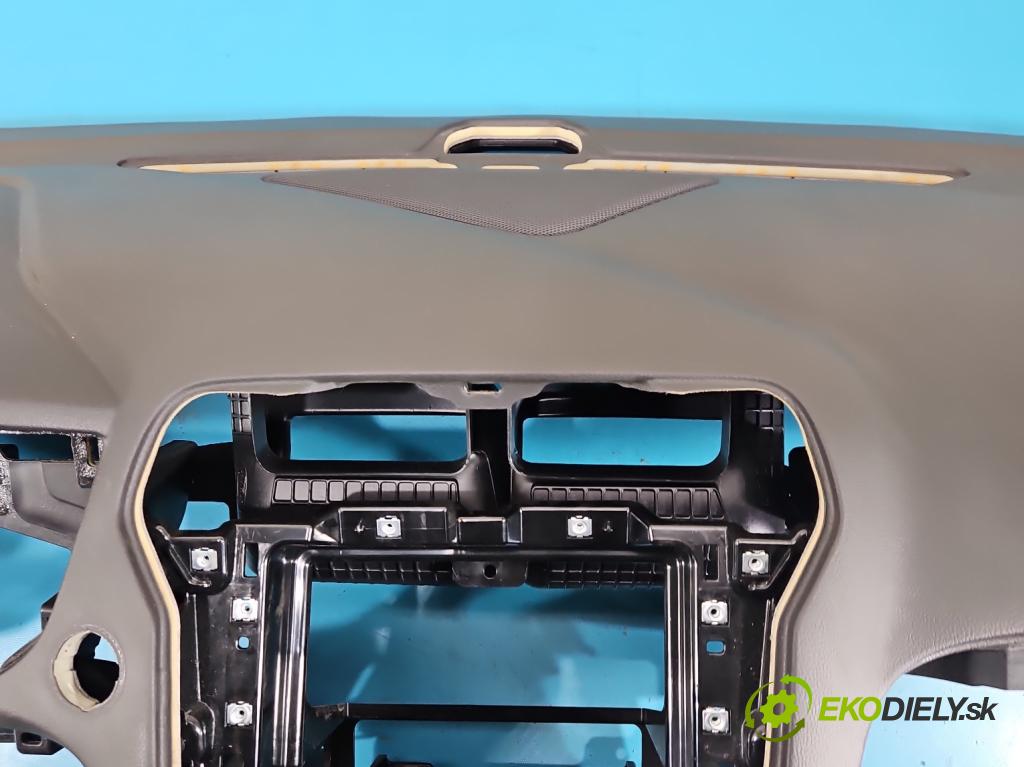 Ford Mondeo Mk5 2014-2022 2.0 16V 140 HP automatic 103 kW 1999 cm3 4- kokpit,pristrojová doska rozdeľovacia DS73-F04290-A