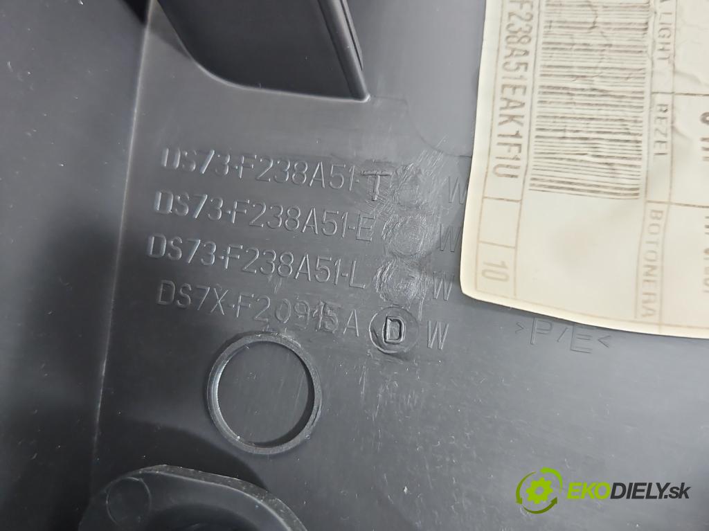 Ford Mondeo Mk5 2014-2022 2.0 16V 140 hp automatic 103 kW 1999 cm3 4- Tapacír: dveře přední levé