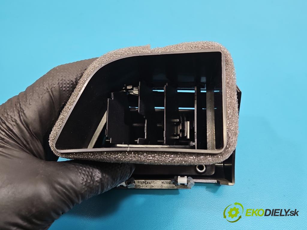 Ford Mondeo Mk5 2014-2022 2.0 16V 140 HP automatic 103 kW 1999 cm3 4- Mřížka: kúrenia ostatné DS73-F018B09-B