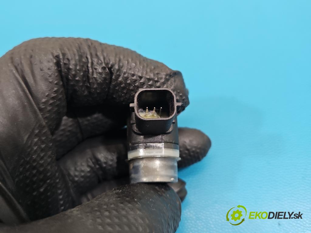 Ford Mondeo Mk5 2014-2022 2.0 16V 140 hp automatic 103 kW 1999 cm3 4- snímač parkování EM2T-15C868-AAW