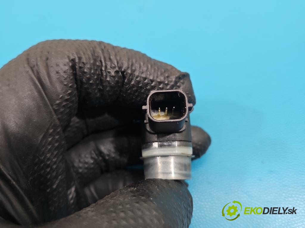 Ford Mondeo Mk5 2014-2022 2.0 16V 140 hp automatic 103 kW 1999 cm3 4- snímač parkování EM2T-15C868-AAW