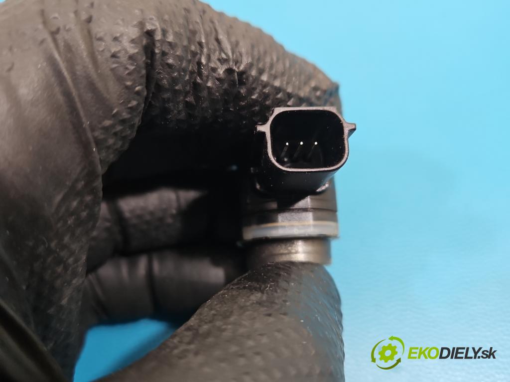 Ford Mondeo Mk5 2014-2022 2.0 16V 140 HP automatic 103 kW 1999 cm3 4- snímač parkovaní: F1CT-15K859-AAW