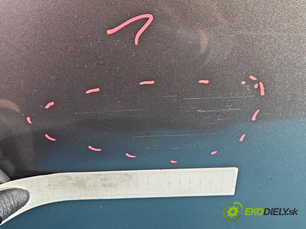 Peugeot 301 1.6 hdi 99 HP manual 73 kW 1560 cm3 4- dvere predné pravé  (Kľučka dverí ostatné)