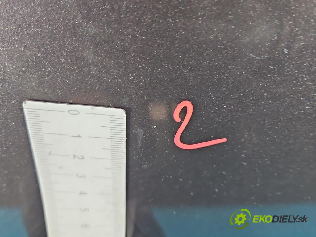 Peugeot 301 1.6 hdi 99 HP manual 73 kW 1560 cm3 4- dvere zadné ľavé  (Kľučka dverí ostatné)