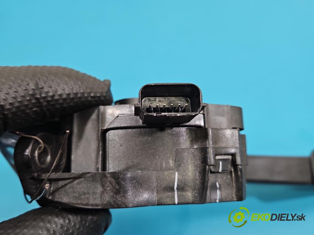 Ford Mondeo Mk5 2014-2022 2.0 16V 140 HP automatic 103 kW 1999 cm3 4- pedal plyn potenciometr: DG9C-9F836-AD