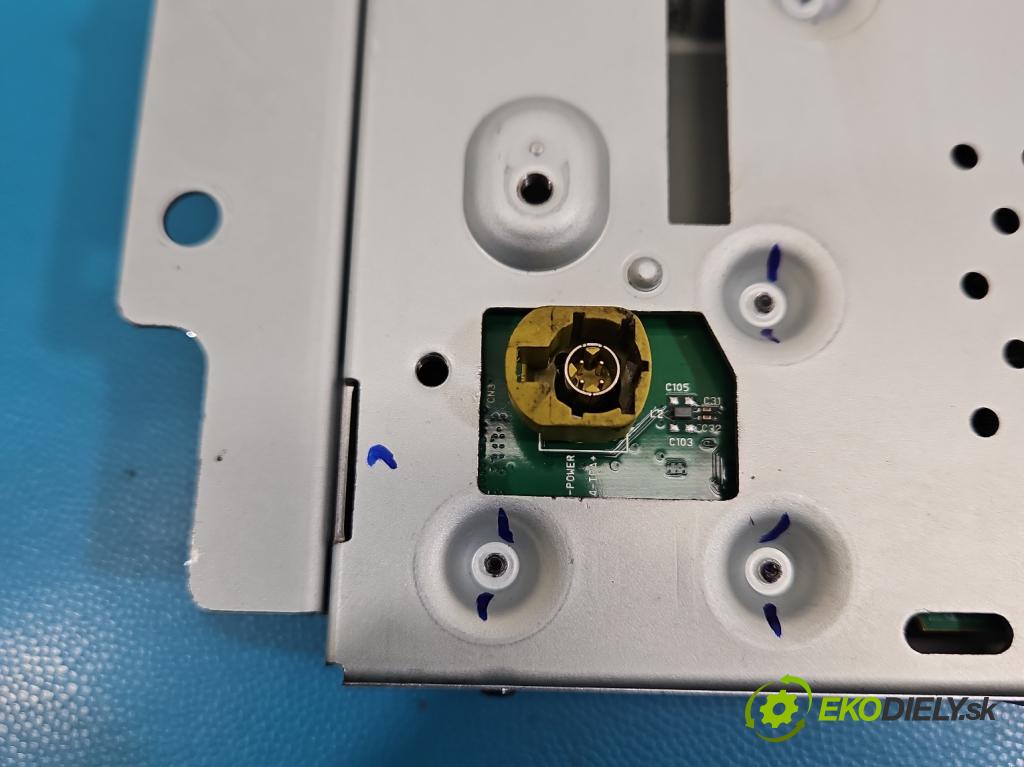 Ford Mondeo Mk5 2014-2022 2.0 16V 140 HP automatic 103 kW 1999 cm3 4- Zobrazit: GS7T-18B955-SB (Prístrojová doska)