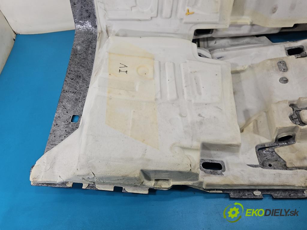 Skoda Octavia IV 2019- 2.0 TDI 116 HP manual 85 kW 1968 cm3 5- koberec do auta ostatné 5E4863021G