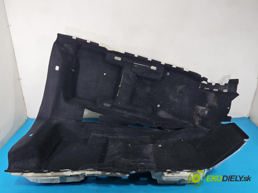 Skoda Octavia IV 2019- 2.0 TDI 116 HP manual 85 kW 1968 cm3 5- koberec do auta ostatné 5E4863021G