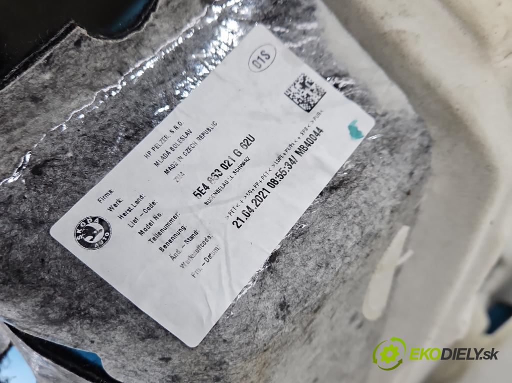 Skoda Octavia IV 2019- 2.0 TDI 116 HP manual 85 kW 1968 cm3 5- koberec do auta ostatné 5E4863021G