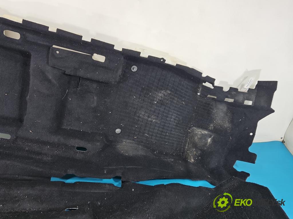 Skoda Octavia IV 2019- 2.0 TDI 116 HP manual 85 kW 1968 cm3 5- koberec do auta ostatné 5E4863021G