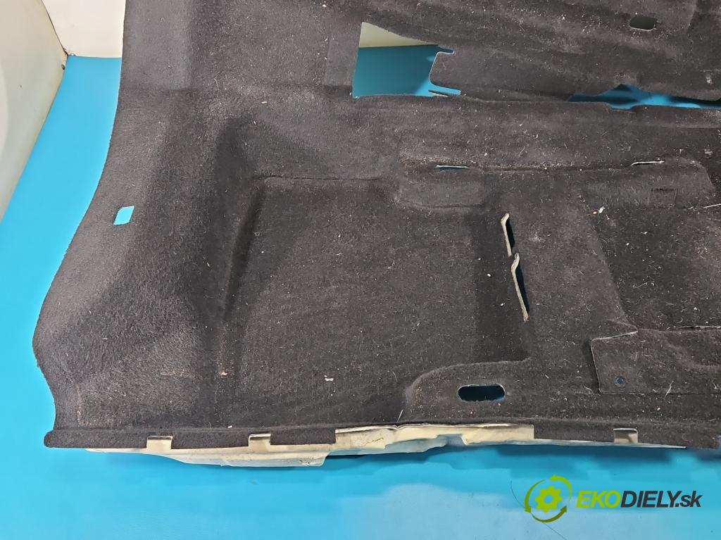 Skoda Octavia IV 2019- 2.0 TDI 116 HP manual 85 kW 1968 cm3 5- koberec do auta ostatné 5E4863021G