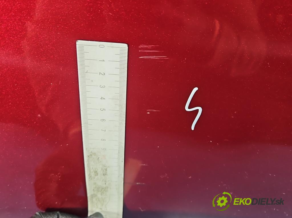 Toyota Corolla E16/E18  2013-2019 1.6 16V 132  HP manual 97 kW 1598 cm3 4- dvere predné ľavé  (Kľučka dverí ostatné)