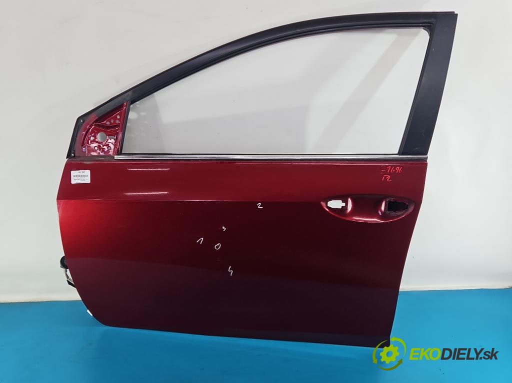 Toyota Corolla E16/E18  2013-2019 1.6 16V 132  HP manual 97 kW 1598 cm3 4- dvere predné ľavé  (Kľučka dverí ostatné)