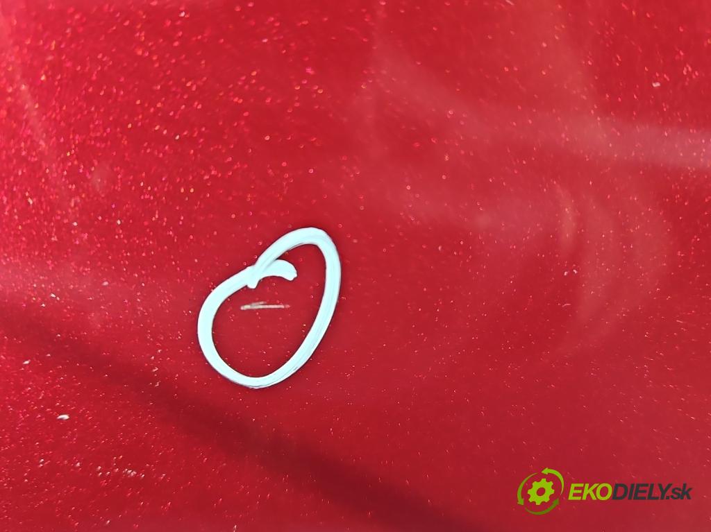 Toyota Corolla E16/E18  2013-2019 1.6 16V 132  HP manual 97 kW 1598 cm3 4- dvere predné ľavé  (Kľučka dverí ostatné)