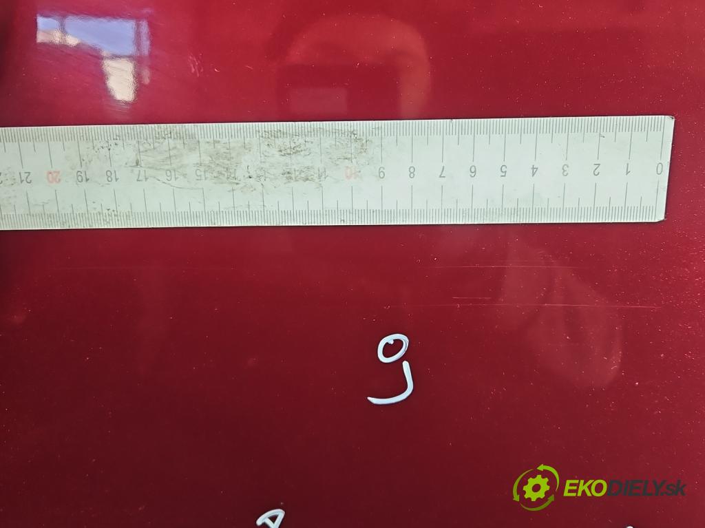 Toyota Corolla E16/E18  2013-2019 1.6 16V 132 hp manual 97 kW 1598 cm3 4- dveře zadní pravé  (Klika dveří ostatní)