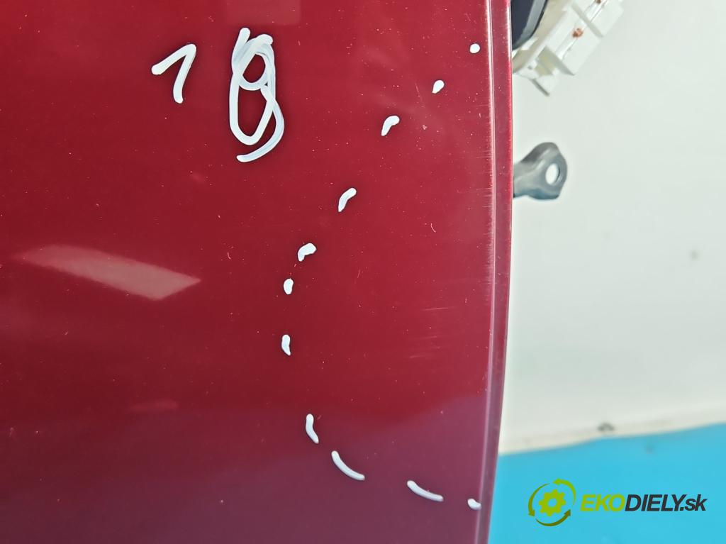 Toyota Corolla E16/E18  2013-2019 1.6 16V 132 hp manual 97 kW 1598 cm3 4- dveře zadní pravé  (Klika dveří ostatní)