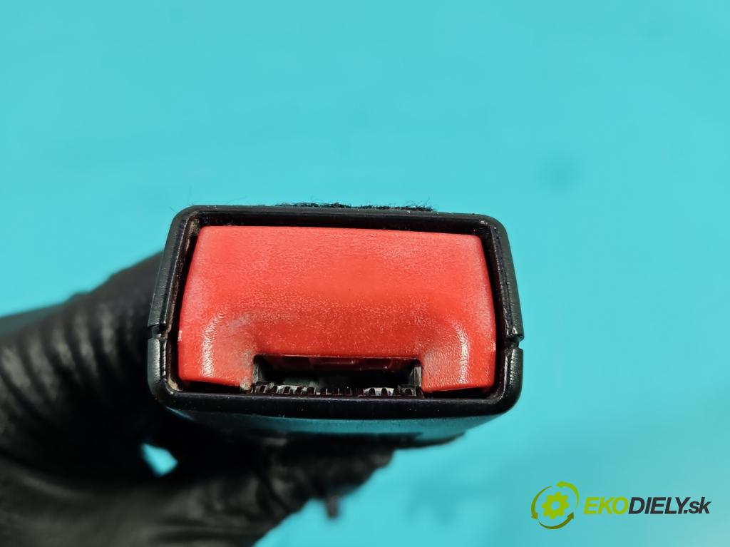 Ford Focus Mk3 2010-2018 1.6 tdci 105 HP manual 77 kW 1560 cm3 5- pas bezpečnosť: predné ľavý BM51-61295-ADW