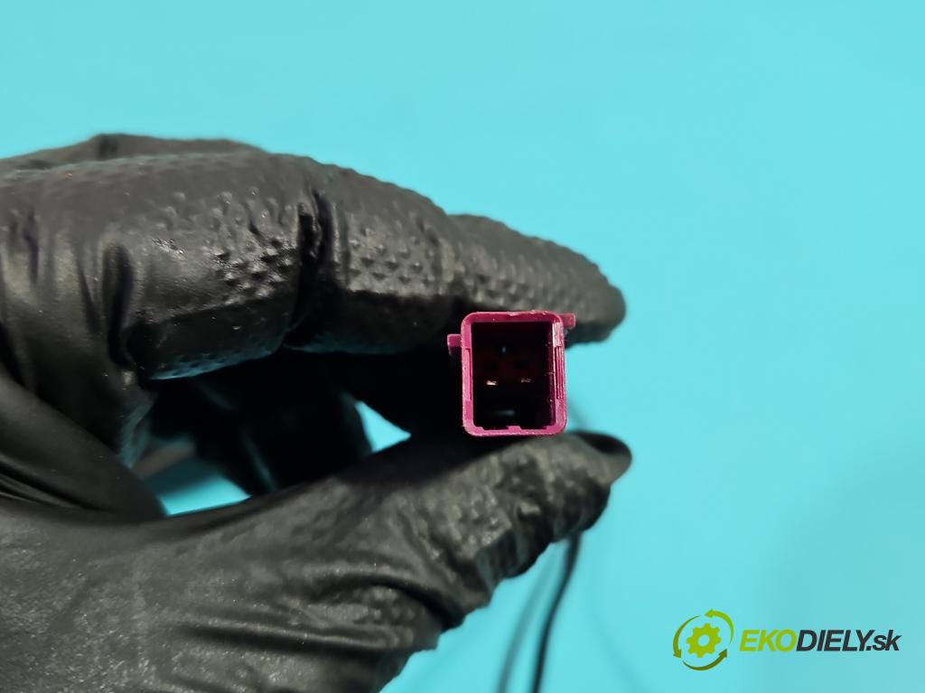 Ford Focus Mk3 2010-2018 1.6 tdci 105 hp manual 77 kW 1560 cm3 5- stěna bezpečnost přední pravý BM51-61294-ACW