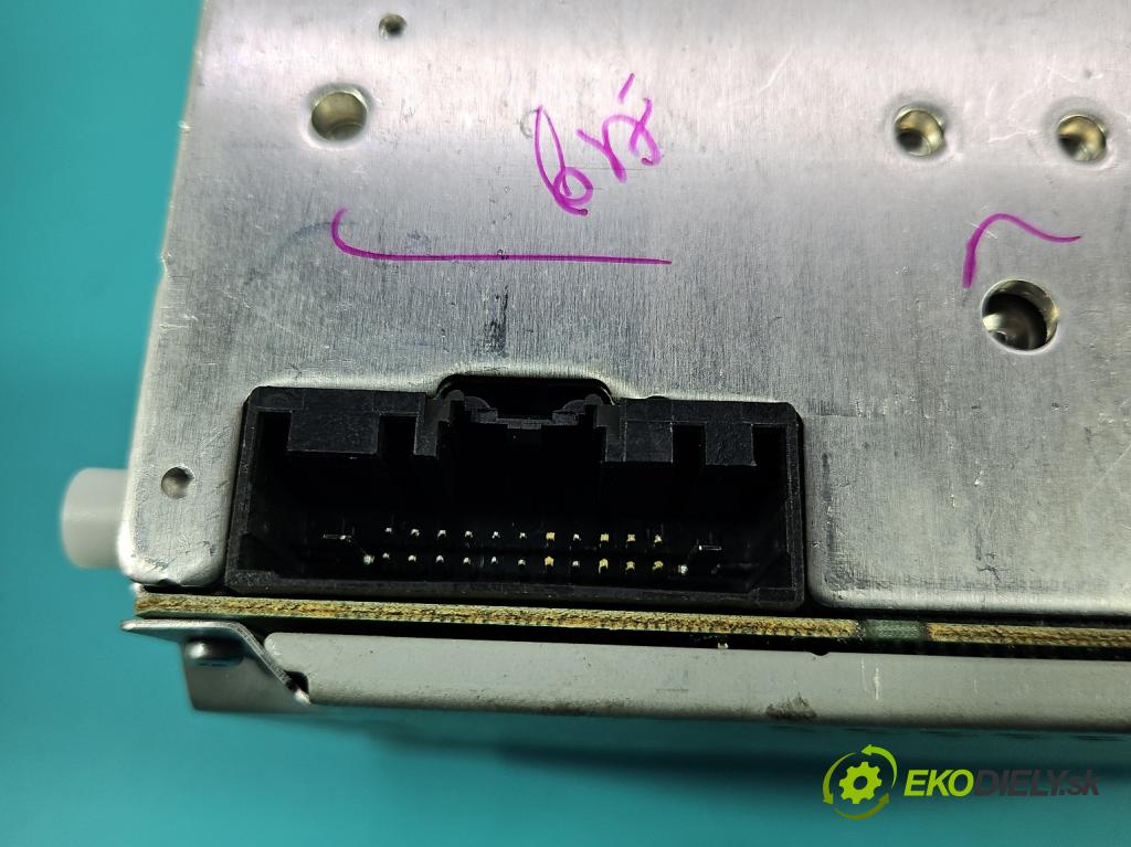 Ford Focus Mk3 2010-2018 1.6 tdci 105 HP manual 77 kW 1560 cm3 5- Radio originál BM5T-18C815-GL