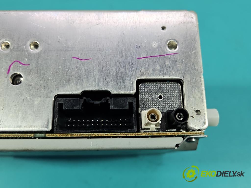 Ford Focus Mk3 2010-2018 1.6 tdci 105 HP manual 77 kW 1560 cm3 5- Radio originál BM5T-18C815-GL