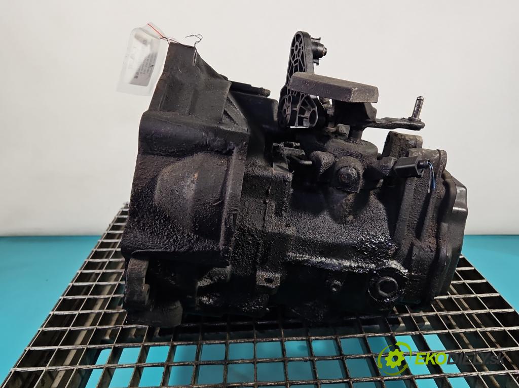 Vw Passat B6 2005-2010 1.9 tdi 105 HP manual 77 kW 1896 cm3 5- prevodovka stupeň,rýchlosť manual KBM