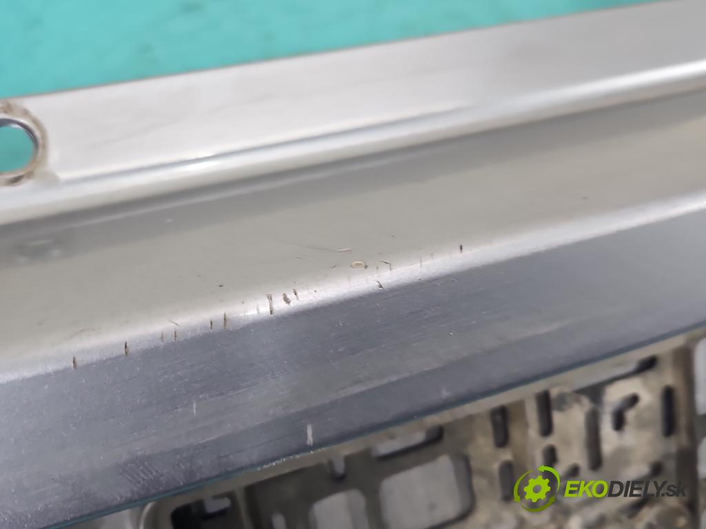 Opel Meriva A 2002-2010 1.6 16V 101 hp manual 74 kW 1598 cm3 5- nárazník zadní 93297032 (Klika dveří ostatní)