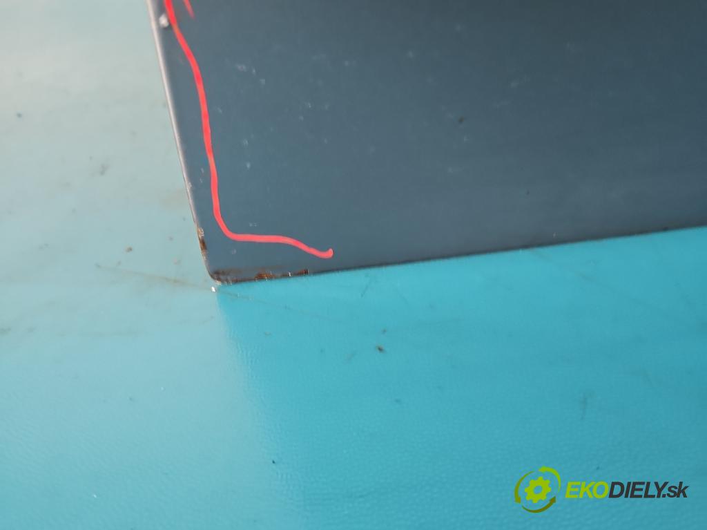 Opel Meriva A 2002-2010 1.6 16V 101 hp manual 74 kW 1598 cm3 5- dveře přední pravé  (Klika dveří ostatní)