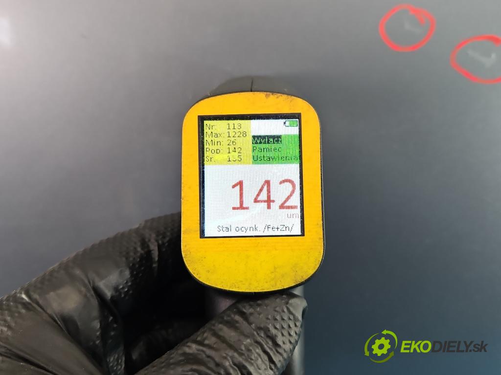 Opel Meriva A 2002-2010 1.6 16V 101 hp manual 74 kW 1598 cm3 5- dveře přední pravé  (Klika dveří ostatní)