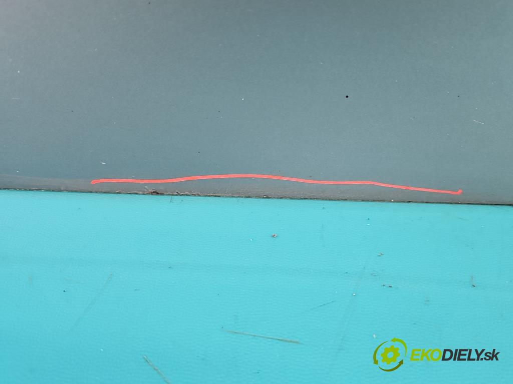 Opel Meriva A 2002-2010 1.6 16V 101 hp manual 74 kW 1598 cm3 5- dveře přední pravé  (Klika dveří ostatní)