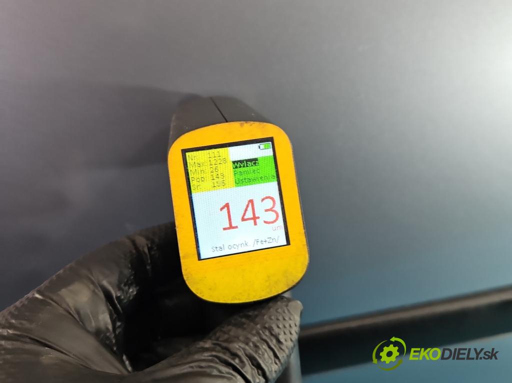 Opel Meriva A 2002-2010 1.6 16V 101 hp manual 74 kW 1598 cm3 5- dveře přední pravé  (Klika dveří ostatní)