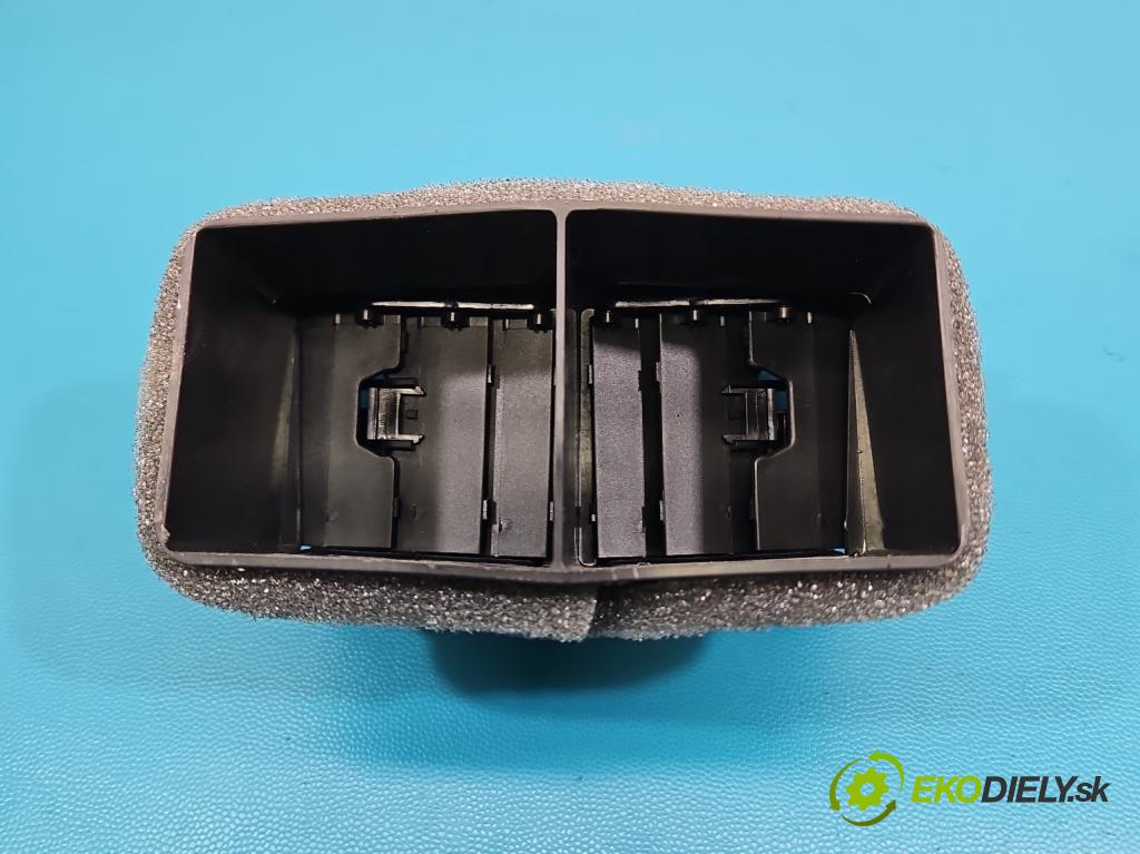 Ford Mondeo Mk5 2014-2022 2.0 16V 140 HP automatic 103 kW 1999 cm3 4- Mřížka: kúrenia ostatné DS73-19C570-A