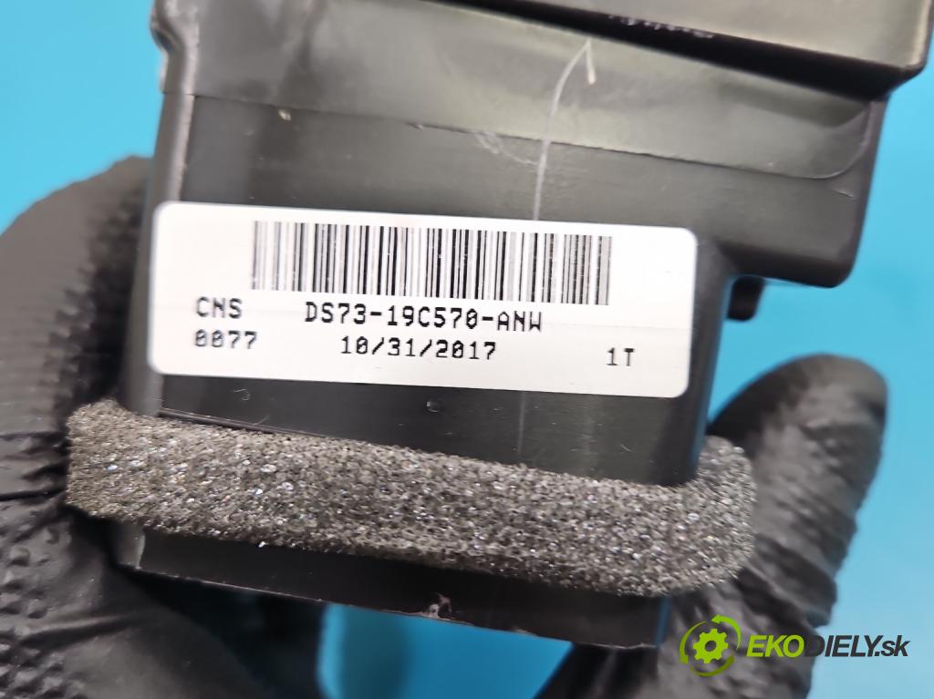 Ford Mondeo Mk5 2014-2022 2.0 16V 140 HP automatic 103 kW 1999 cm3 4- Mřížka: kúrenia ostatné DS73-19C570-A