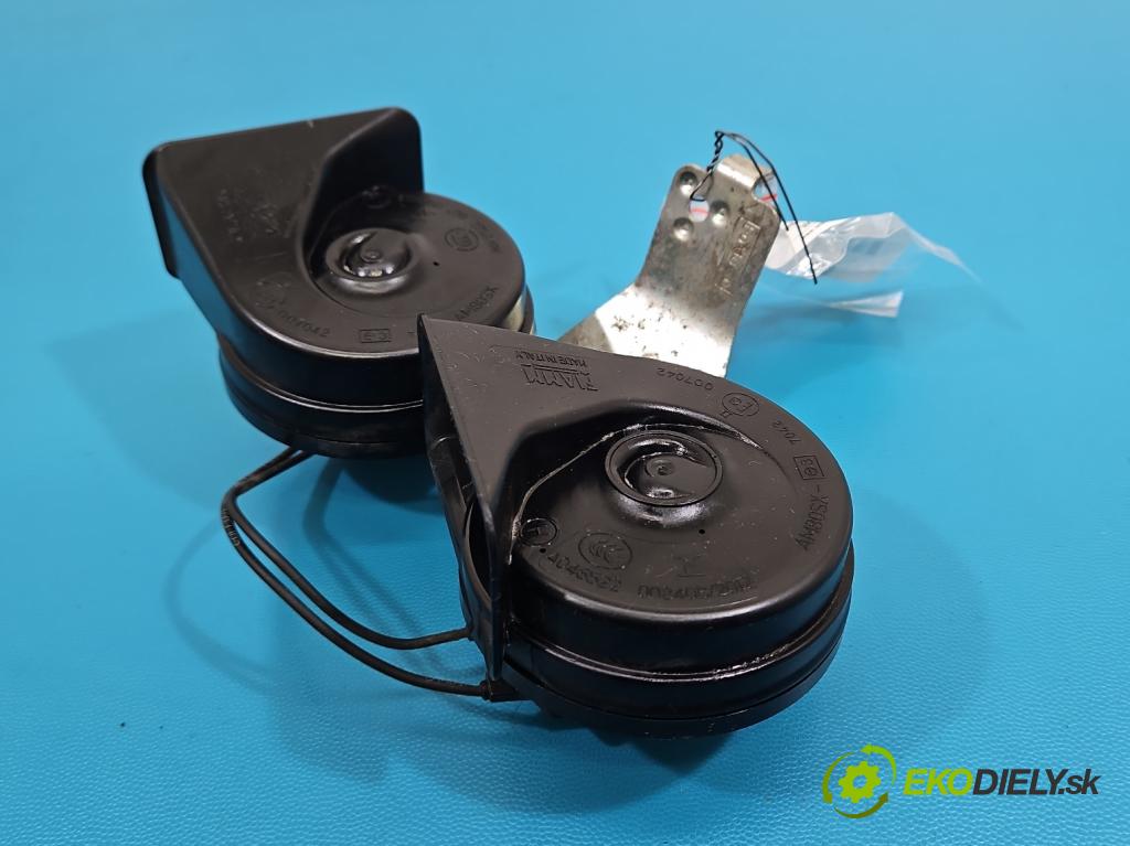 Ford Mondeo Mk5 2014-2022 2.0 16V 140 HP automatic 103 kW 1999 cm3 4- Klakson: DG9T-13A803-DA