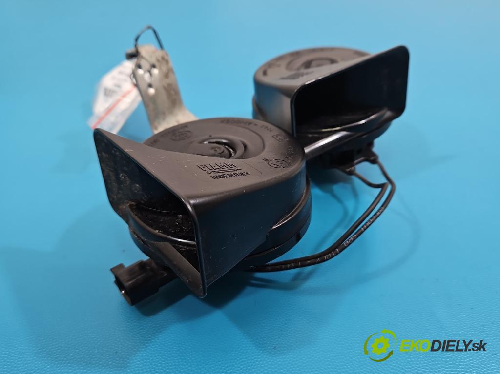 Ford Mondeo Mk5 2014-2022 2.0 16V 140 HP automatic 103 kW 1999 cm3 4- Klakson: DG9T-13A803-DA