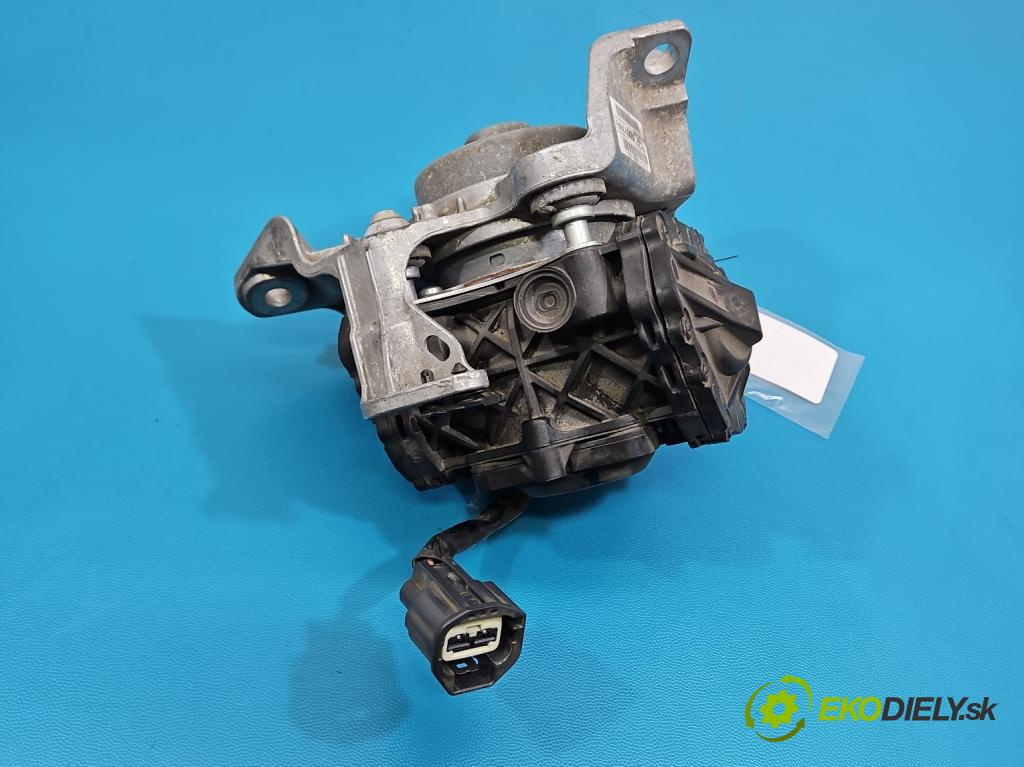 Ford Mondeo Mk5 2014-2022 2.0 16V 140 HP automatic 103 kW 1999 cm3 4- servo brzdové DG982A451-AD