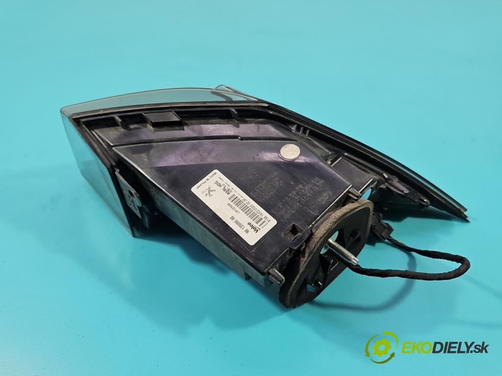 Peugeot 508 II 2018- 1.6 16V 181KM automatic 133 kW 1598 cm3 5- svetlo / reflektor zadné ľavé 9813508680 (Kľučka dverí ostatné)