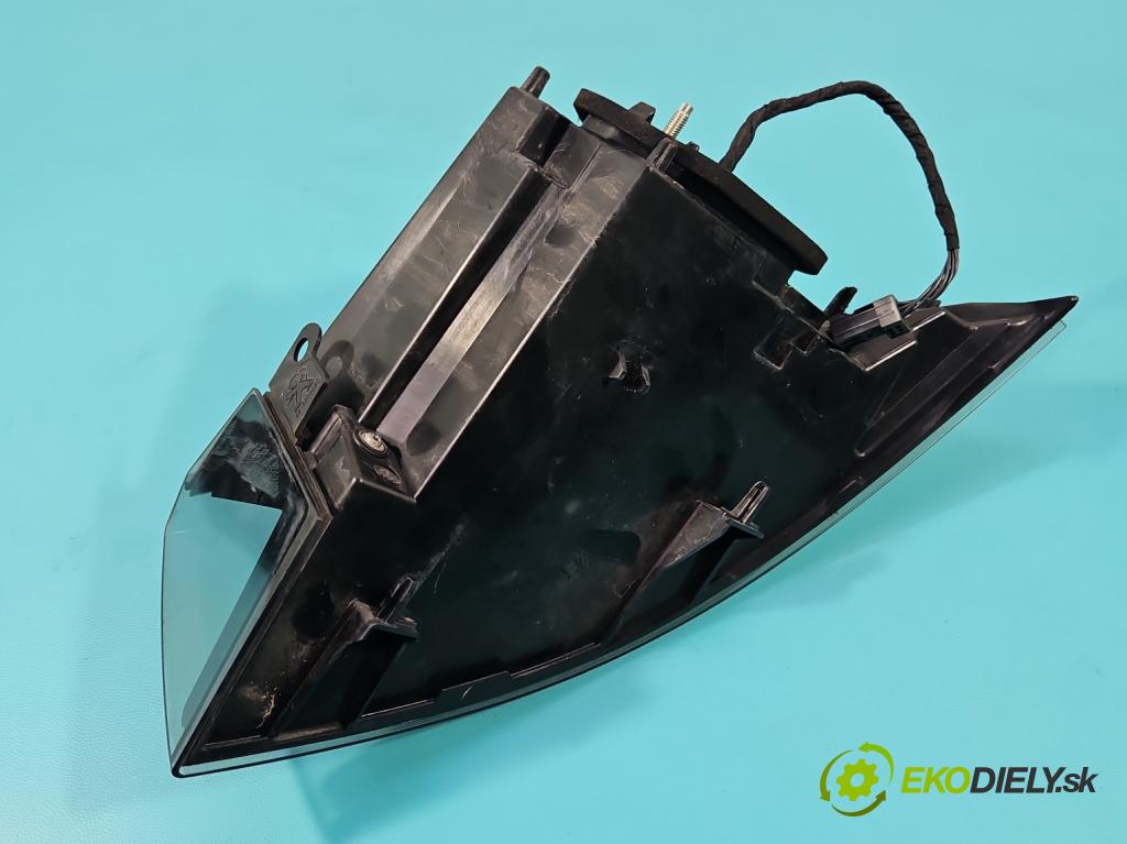 Peugeot 508 II 2018- 1.6 16V 181KM automatic 133 kW 1598 cm3 5- svetlo / reflektor zadné ľavé 9813508680 (Kľučka dverí ostatné)