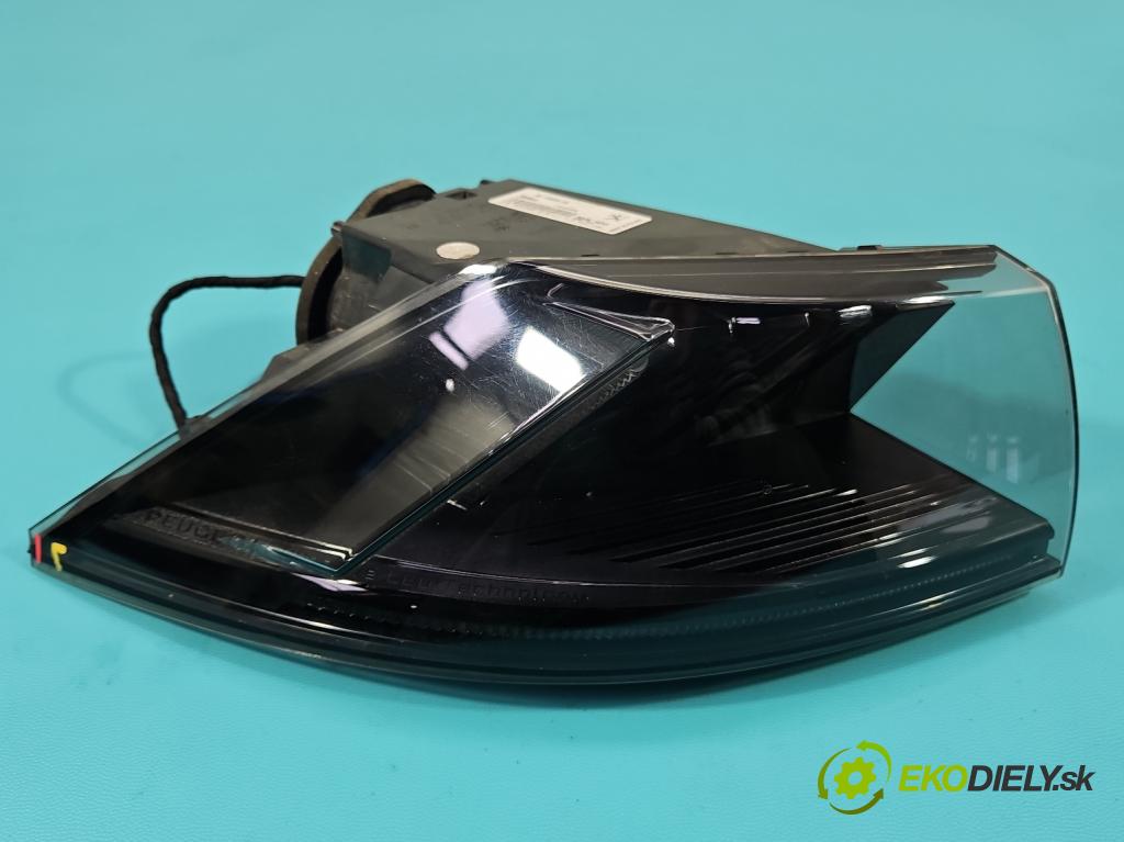 Peugeot 508 II 2018- 1.6 16V 181KM automatic 133 kW 1598 cm3 5- svetlo / reflektor zadné ľavé 9813508680 (Kľučka dverí ostatné)