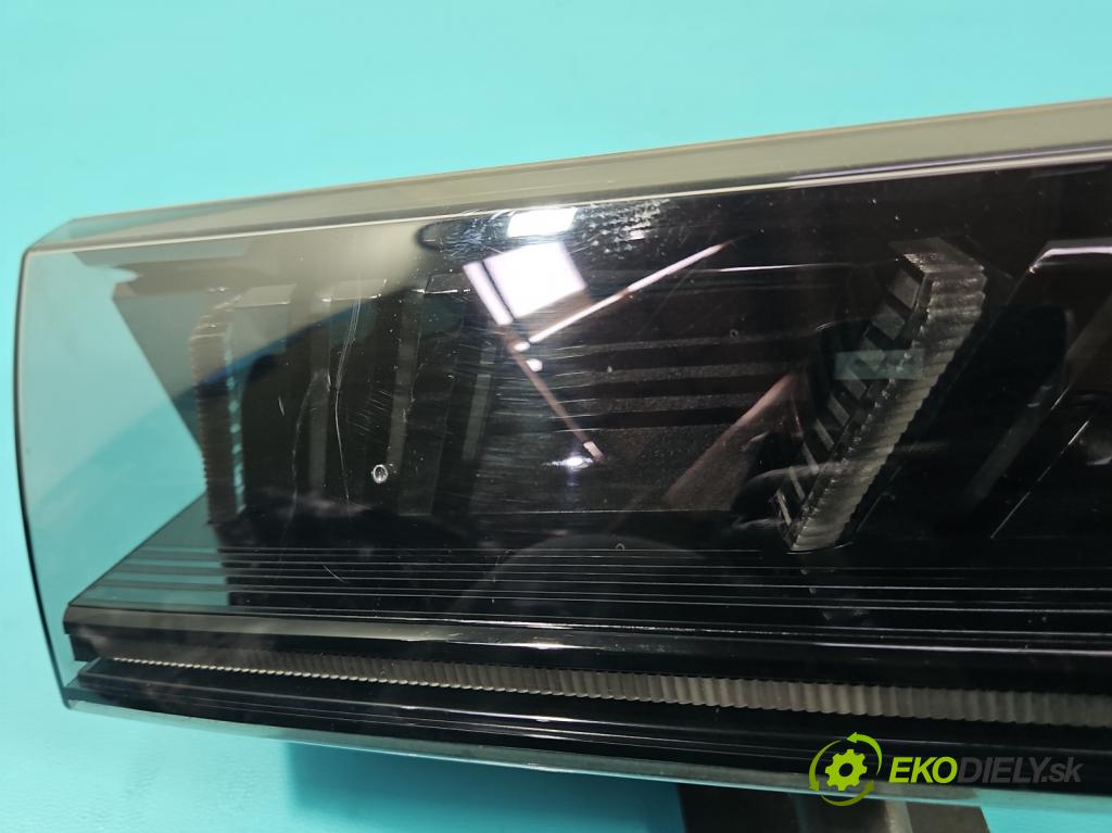 Peugeot 508 II 2018- 1.6 16V 181KM automatic 133 kW 1598 cm3 5- svetlo / reflektor zadné ľavé 9813508280 (Kľučka dverí ostatné)