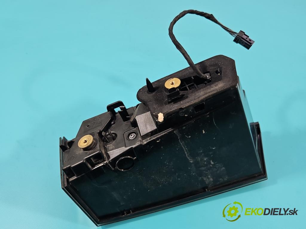 Peugeot 508 II 2018- 1.6 16V 181KM automatic 133 kW 1598 cm3 5- svetlo / reflektor zadné pravé 9813508180 (Kľučka dverí ostatné)