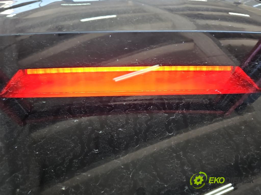 Peugeot 508 II 2018- 1.6 16V 181KM automatic 133 kW 1598 cm3 5- světlo: stop: 9830402780