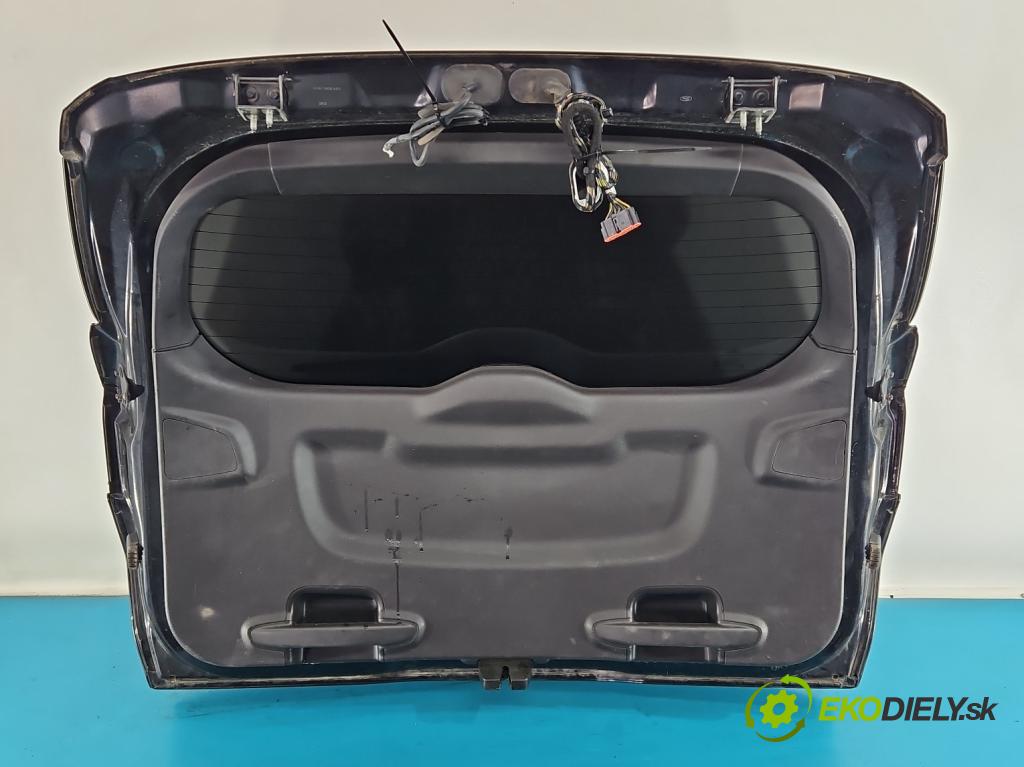 Ford Focus Mk3 2010-2018 1.6 tdci 105 HP manual 77 kW 1560 cm3 5- zadna kufor  (Kapota zadná (kufor))