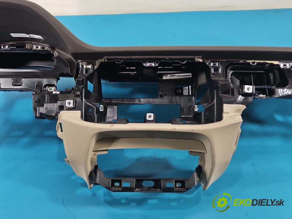 Audi Q7 2015- 3.0 TFSI 333KM: automatic 245 kW 2995 cm3 5- kokpit,pristrojová doska rozdeľovacia 4M1857001AB