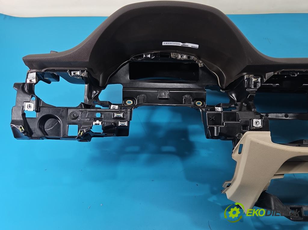 Audi Q7 2015- 3.0 TFSI 333KM: automatic 245 kW 2995 cm3 5- kokpit,pristrojová doska rozdeľovacia 4M1857001AB