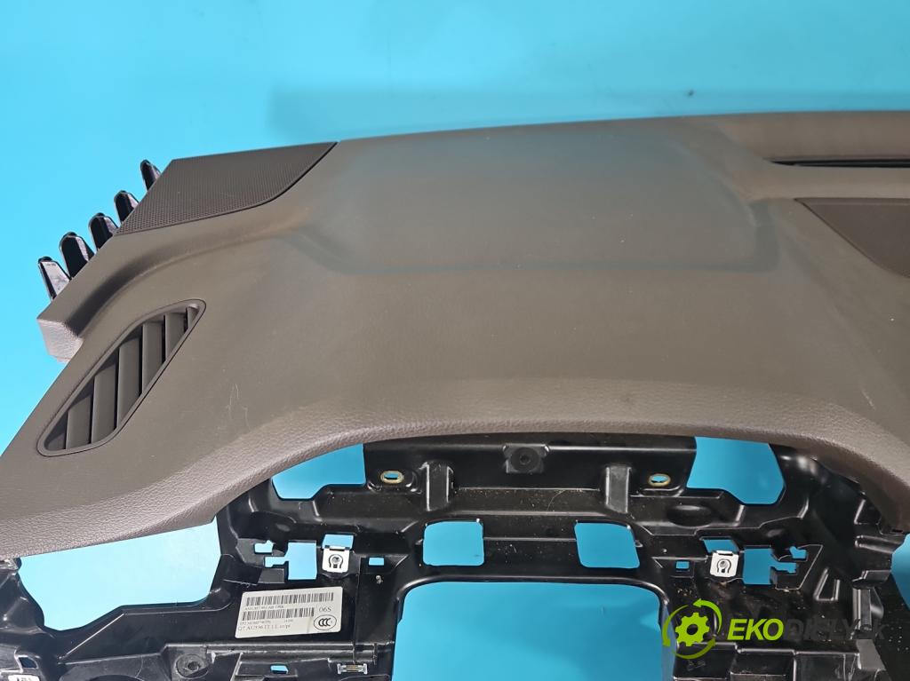 Audi Q7 2015- 3.0 TFSI 333KM: automatic 245 kW 2995 cm3 5- kokpit,pristrojová doska rozdeľovacia 4M1857001AB