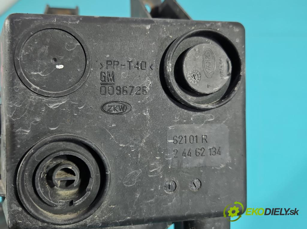 Opel Zafira B 2005-2014 1.9 cdti 120 HP manual 88 kW 1910 cm3 5- Halogen pravý 24462134 (Kľučka dverí ostatné)