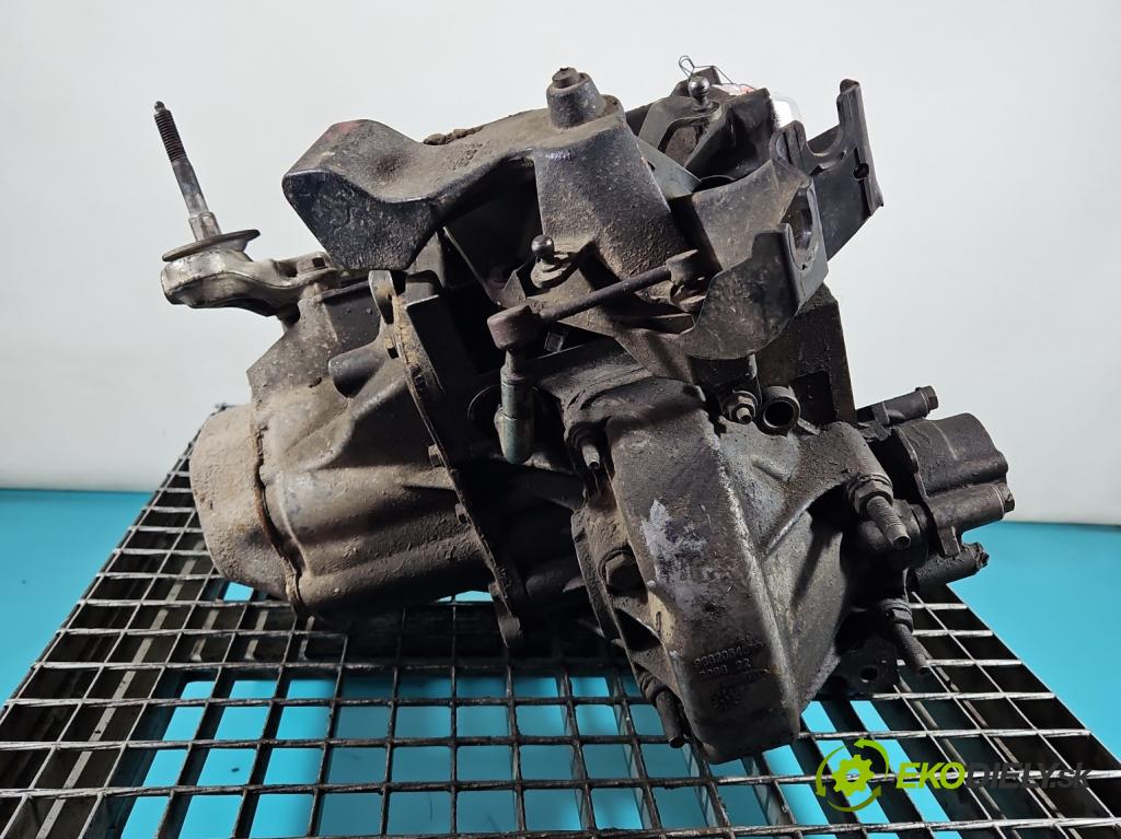 Peugeot Expert II 2006-2016 1.6 hdi 90 hp manual 66 kW 1560 cm3 5- převodovka stupňová manual 20DP35